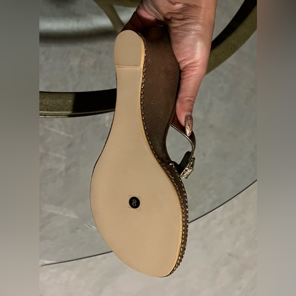 Brand NEW! Metallic brown wedge sandals with Crystals. Size 8. - Picture 9 of 10